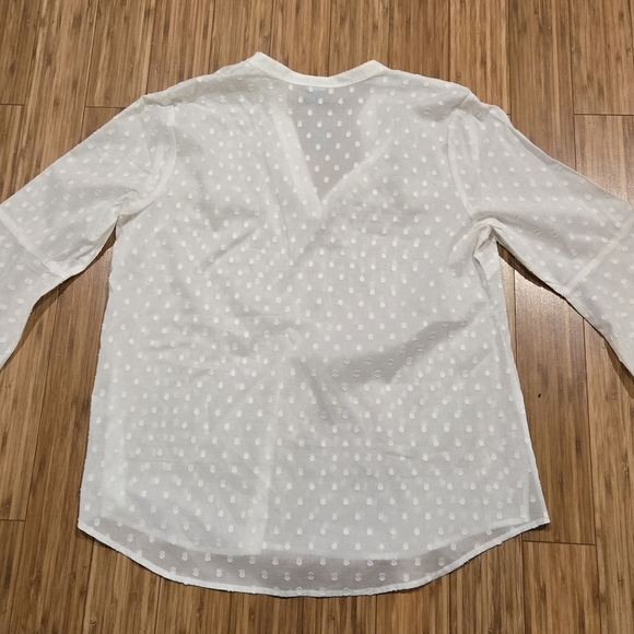 NWT Van Heusen Polka Dot Top - Picture 5 of 7